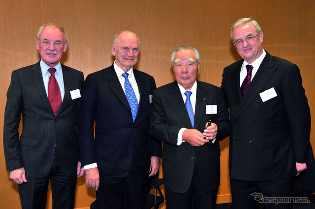 鈴木和大眾汽車公司在 2009 年 12 月簽署資本結盟 