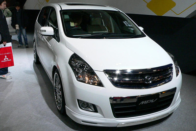 【東京オートサロン07】MPV Bright Stylish は「黒」も大切 画像