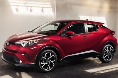 【ロサンゼルスモーターショー16】トヨタ C-HR、自然吸気2.0リットルのみ…北米 画像