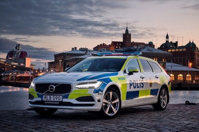 ボルボ V90 新型、ポリスカーに…スウェーデン警察 画像