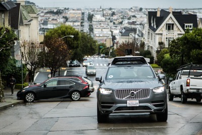 ボルボ XC90 新型、Uberが自動運転テストに使用…カリフォルニア 画像