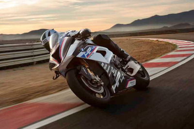 最高峰スーパースポーツ BMW HP4レース、発売前にサーキットで試乗するチャンス 画像