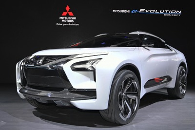 【東京モーターショー2017】三菱、次世代SUVコンセプトを世界初公開…EV・AIとの融合を提案 画像