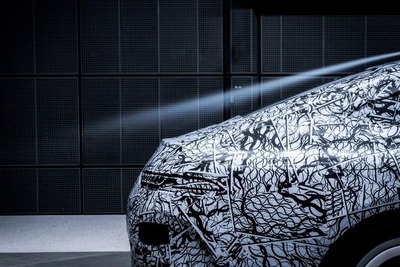 メルセデスAMG GTクーペ、最新ティザーイメージ…ジュネーブモーターショー2018で車両を発表予定 画像