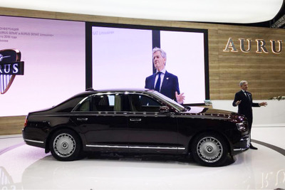 プーチン大統領肝いりの高級車、『セナート』発表…モスクワモーターショー2018 画像