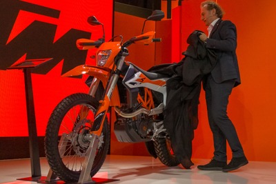 KTM 690エンデューロR に2019年型、オフロード性能を強化…EICMA 2018 画像