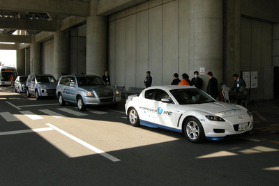 FC EXPO 08…燃料電池自動車が人気の的に 画像