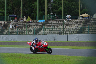 【鈴鹿8耐】27日のイベントに休止・変更…モトブロガーサイン会など 画像