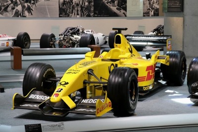 佐藤琢磨のF1マシン「ジョーダン・ホンダEJ12」、新名神 鈴鹿PAに登場 画像