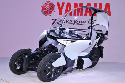 「めざせ転ばないバイク」ヤマハの次世代3輪モビリティ『MW-VISION』はバックもできる…東京モーターショー2019 画像