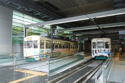 工事が進む富山駅高架下…富山ライトレールが路面電車南北接続の見学会　12月1日 画像