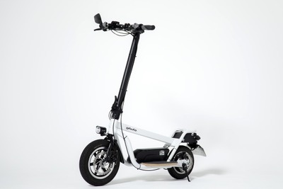 立ち乗り電動バイク、glafit『X-SCOOTER LOM』が登場…新型スマートモビリティ 画像