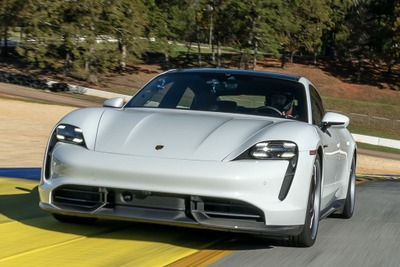 ポルシェ『タイカン』、量産EVの最速ラップタイム…米ロードアトランタ 画像
