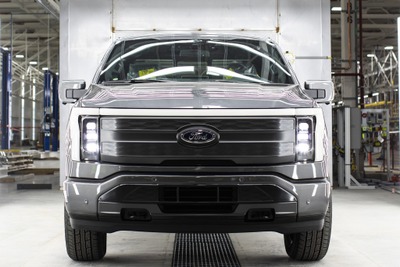 フォードの電動ピックアップトラック、予約は15万台以上…試作生産を開始 画像