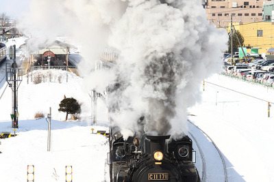 座席は外を向いて…北海道・釧網本線のSL列車に「たんちょうカー」　2022年1月22日から 画像