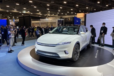 クライスラーが電動SUV提案、2025年までに市販化…CES 2022 画像