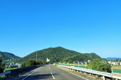 火事じゃないのに「進入禁止 火災」、東海北陸道 古屋トンネルで誤表示 画像