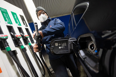 ガソリン価格、下降傾向になったか…レギュラー162.1円/L　イードe燃費しらべ 画像