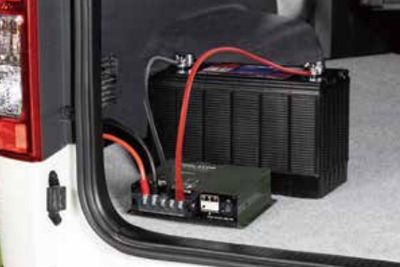 キャンピングカー走行中にサブバッテリーも充電、セルスター「アイソレーター IS660」発売 画像