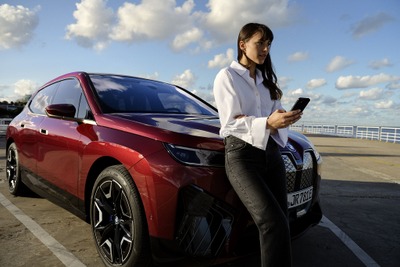 「My BMWアプリ」に新機能、Androidスマホでも遠隔駐車が可能に…2024年3月から欧州で 画像