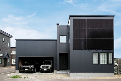 テスラ「Powerwall」に壁面太陽光パネル、寒冷地対応GX住宅を札幌で公開へ 画像