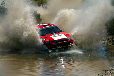 【三菱WRCビート】2003年は休止、立て直しだ 画像