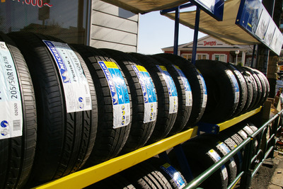 リプレイスタイヤ購入店満足度、タイヤ専門店が最高　JDパワー 画像
