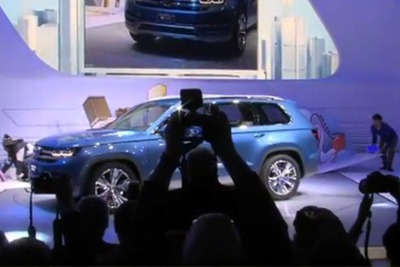 VW クロスブルーSUVコンセプト…北米戦略で重要なPHVクロスオーバー［動画］ 画像