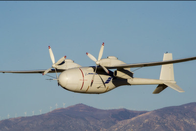 4日間飛び続けられる無人機、ファントム・アイが2回目の飛行テストを完了 画像