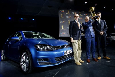【ニューヨークモーターショー13】2013ワールドカーオブザイヤー… VW ゴルフ 新型が受賞 画像
