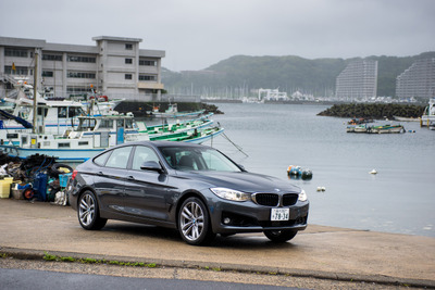 【BMW 3シリーズGT 発売】リア周りにアクティブスポイラーを初採用［写真蔵］ 画像