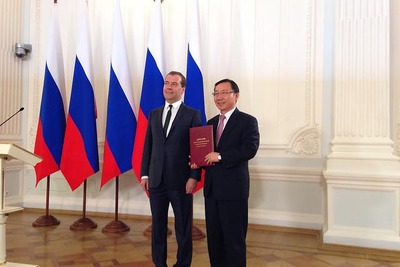 ヒュンダイ、ロシア国家品質賞を受賞…メドベージェフ首相が授与 画像