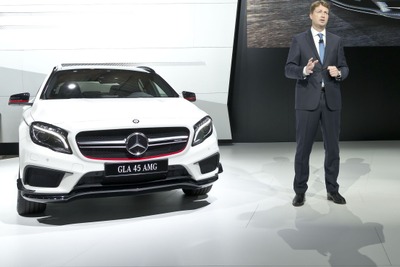 【モスクワモーターショー14】メルセデス GLA に360psの「45 AMG」…ロシア初公開 画像