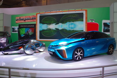【ジャカルタモーターショー14】トヨタ“未来を創る”コンセプトにFCV、スポーツカー公開 画像