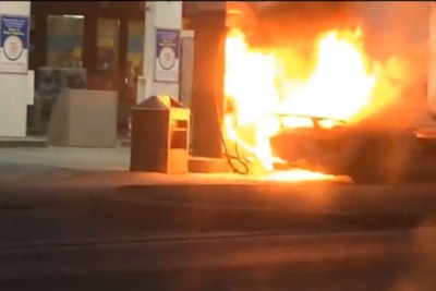ポルシェ のPHVスーパーカー、918スパイダー …給油中に火災［動画］ 画像