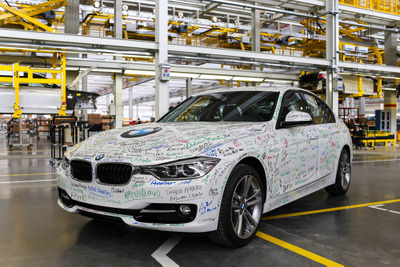 BMW 初のブラジル工場、生産開始…3シリーズ がラインオフ 画像