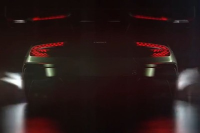 【ジュネーブモーターショー15】アストンマーティンの新型車 ヴァルカン、巨大リアウイングが見えた 画像