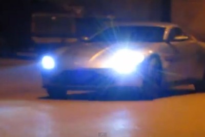 アストンマーティン DB10、最新「ボンドカー」が走る［動画］ 画像