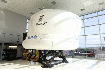 ホンダジェットのフライトシミュレーター、パイロット訓練用に開発 画像