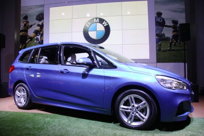 【BMW 2シリーズ グランツアラー 発表】スタイル、運動性能で日本製ミニバンに対抗 画像
