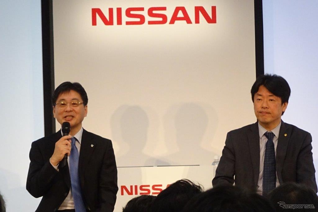 記者会見する日産の中畔邦雄副社長（右）と飯島徹也部長