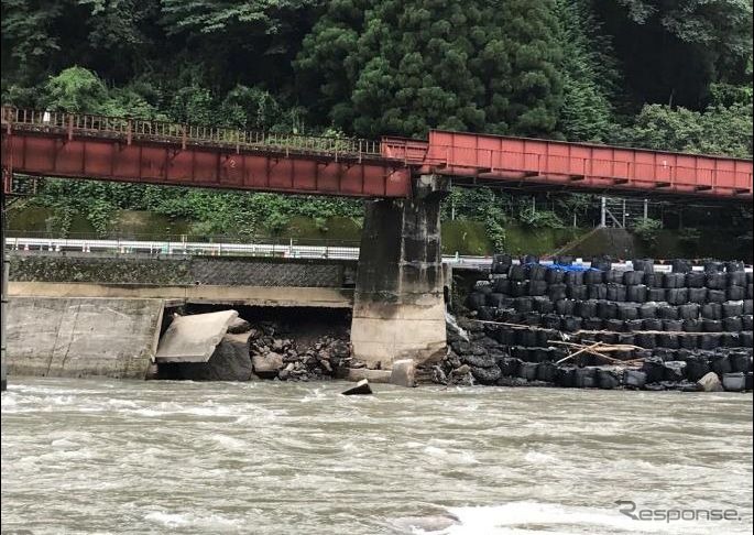 第四玖珠川橋梁で橋脚周りの護岸が損傷した久大本線豊後中川～天ケ瀬間。