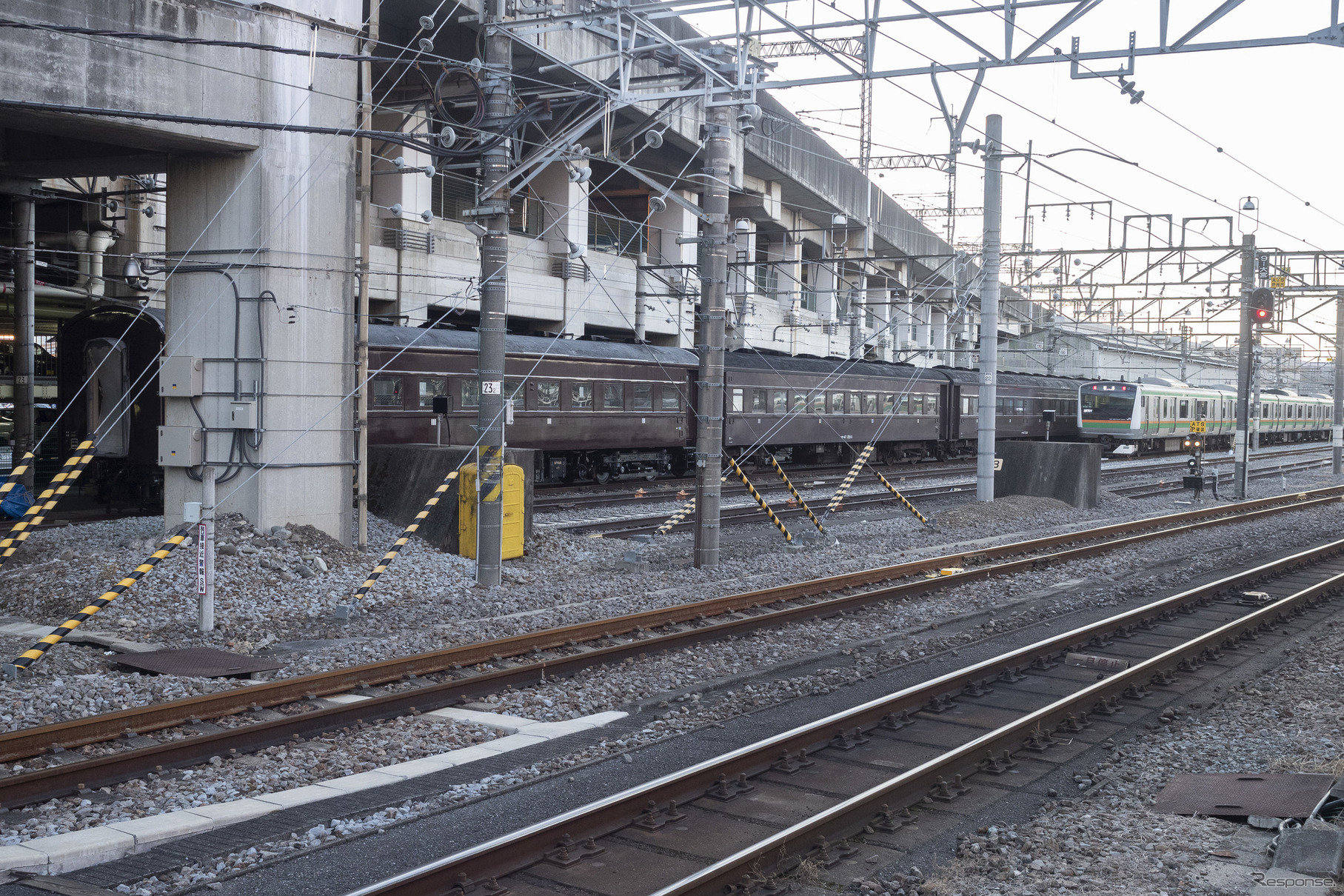 左沢線を走る予定の高崎車両センター高崎支所の旧型客車。2020年1月1日。
