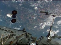 シグナス補給船運用5号機が国際宇宙ステーションを離脱 画像