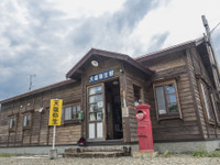 駅があった場所に造られた「駅」…北海道の廃線跡にできた民宿を訪ねてみた 画像