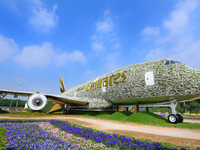 50万本の花でできた「A380」?!…エミレーツ航空の実物大展示 画像