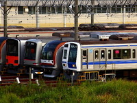 地上の西武池袋駅に入らないS-TRAIN…秩父線内久々の10両、当面は2本で 画像