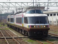 JR東日本「NO.DO.KA」2018年1月に引退へ…新潟の展望室付きカーペット列車 画像