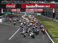 【鈴鹿8耐】4時間経過…独走のNo.21 YAMAHA FACTORY RACING TEAMの勢いを止められるのか？ 画像