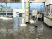 山陰に再び大雨、一畑電車が運行見合せ…影響は東北へも波及　7月12日の鉄道運休情報 画像